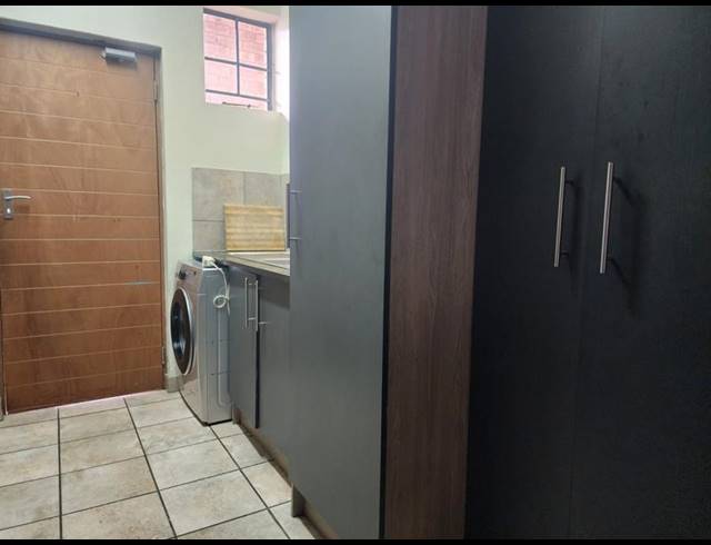 2 BEDROOM APARTMENT FOR SALE IN AMBERFIELD